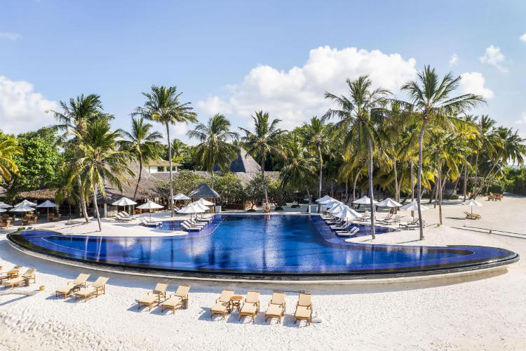 Swimming pool at Conrad Rangali Maldives