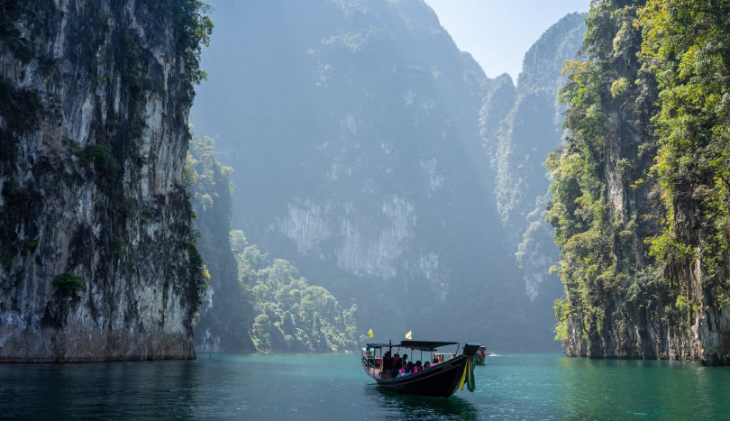 Long tail boat in Khao Sok