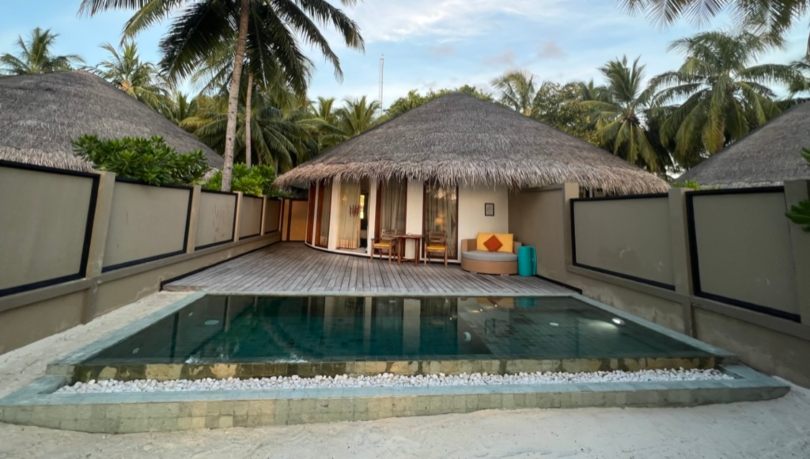 Beach villa with private pool in Angsana Velavaru