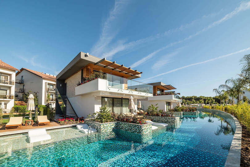 Swim-up villa at The Residence TUI Blue Barut