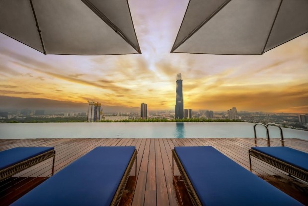 Malaysia halal hotels with rooftop pool