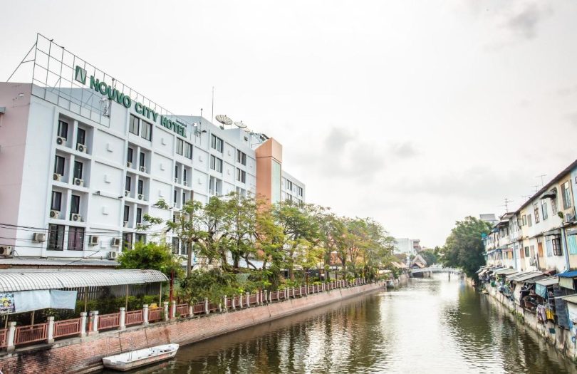 View of Nuovo City Hotel in Bangkok