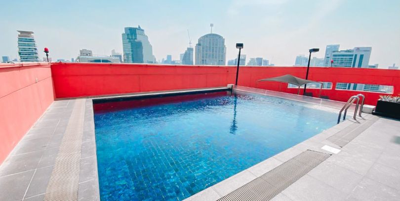 S31 Sukhumvit private pool suite