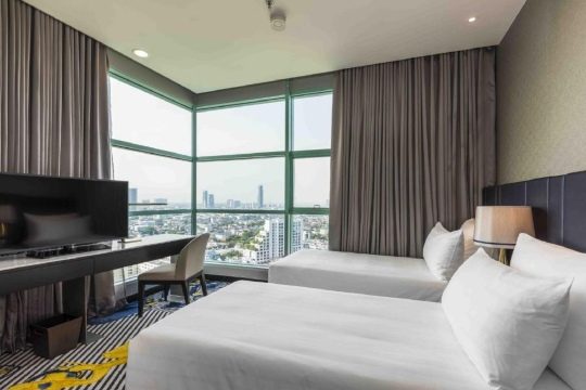 Chatrium Riverside Bangkok twin room