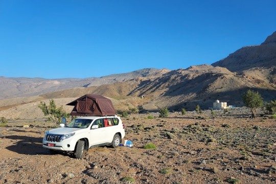Rooftop tent 4x4 in Oman